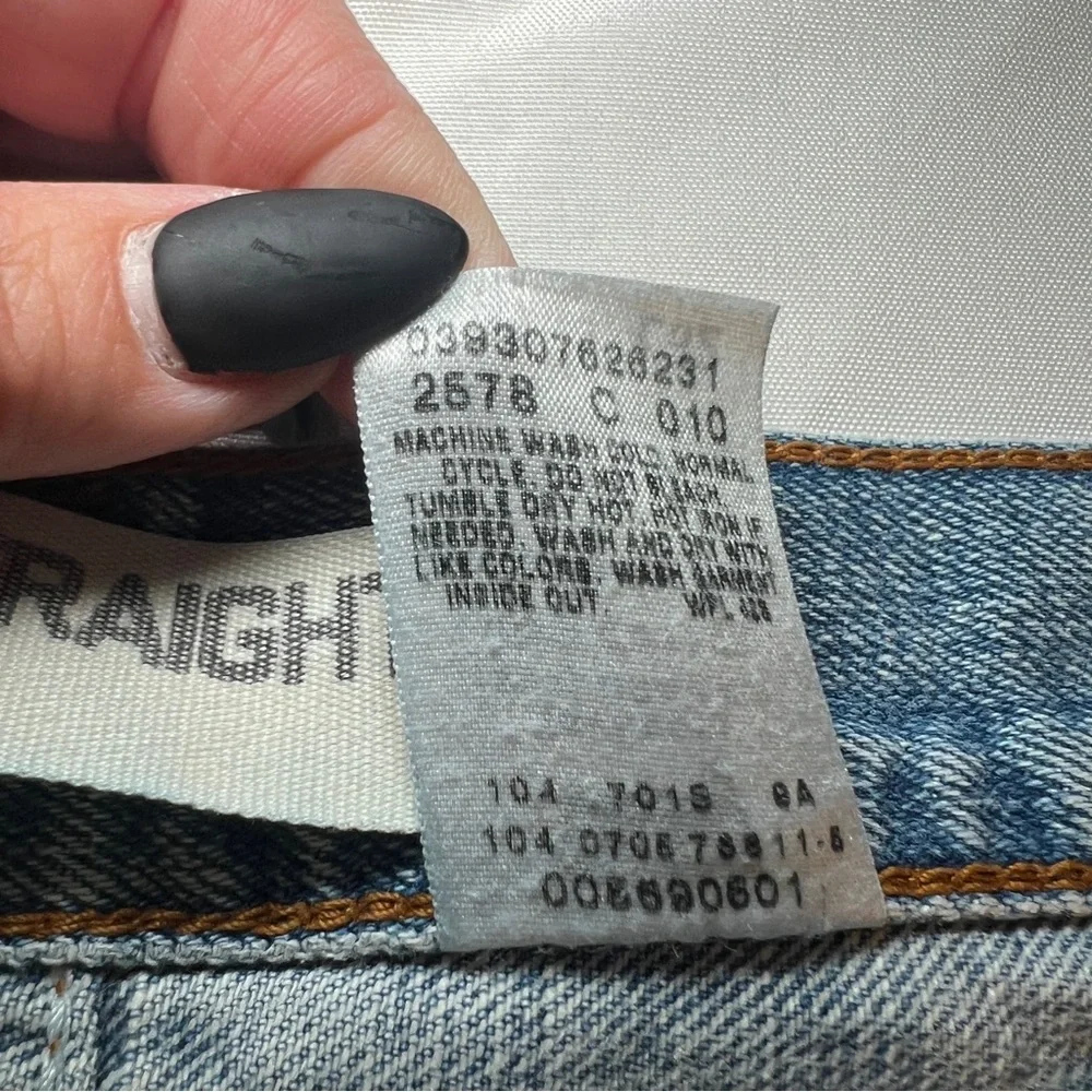 Levis timeless loose